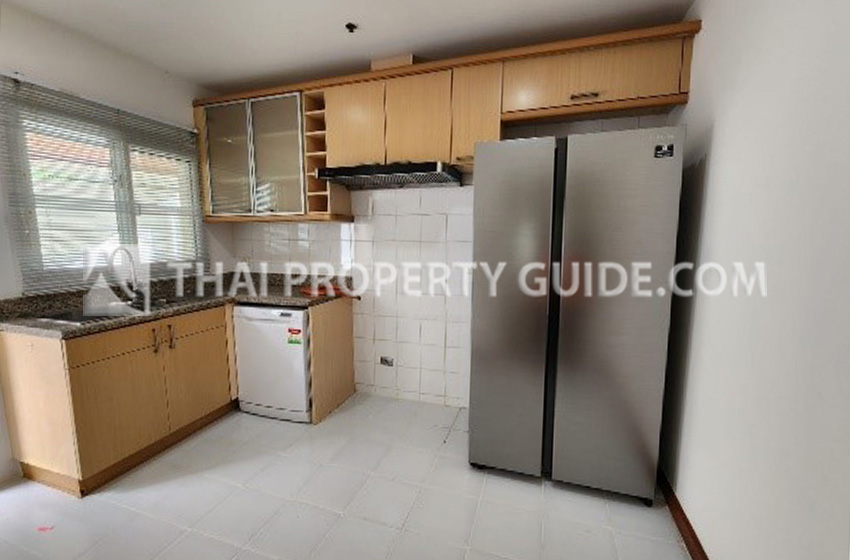 House with Shared Pool in Nichada Thani 